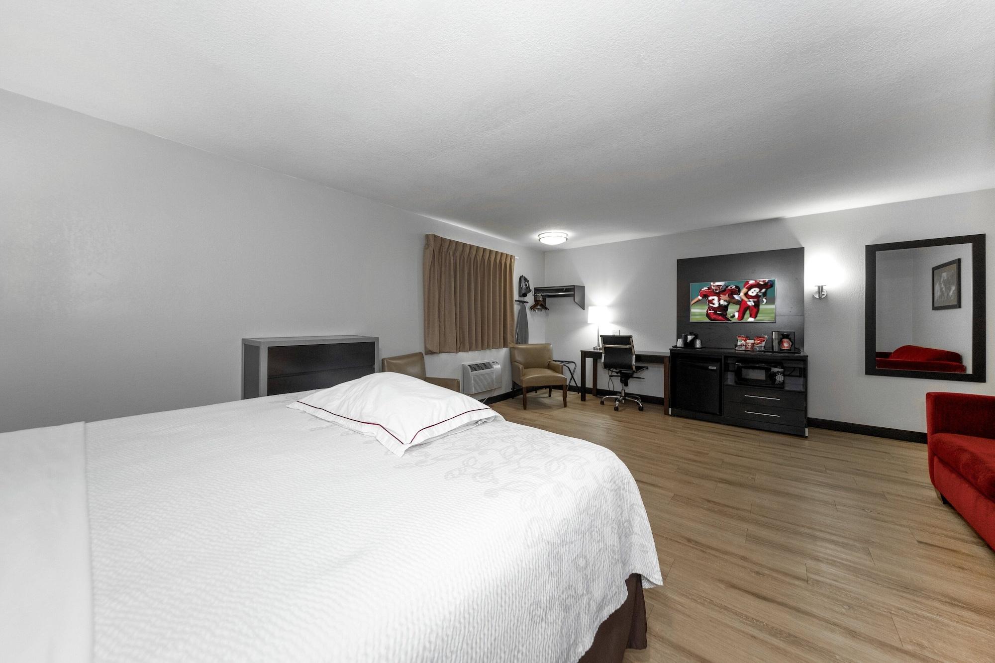 Red Roof Inn Plus+ Huntsville Exterior foto